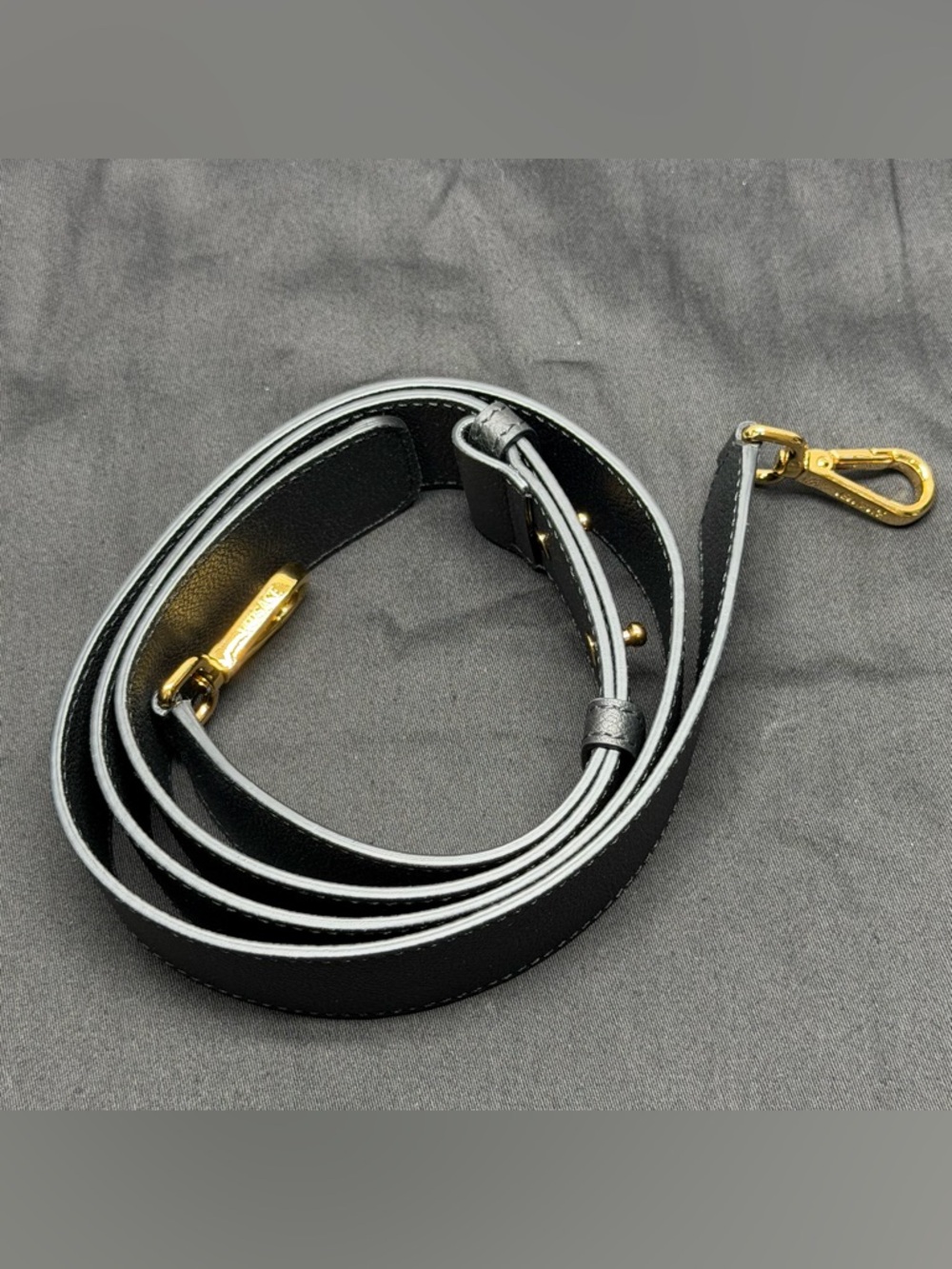 Versace Medium Vitello Leather Medusa Top Handle Bag Black Gold Crossbody Strap - Picture 9 of 15